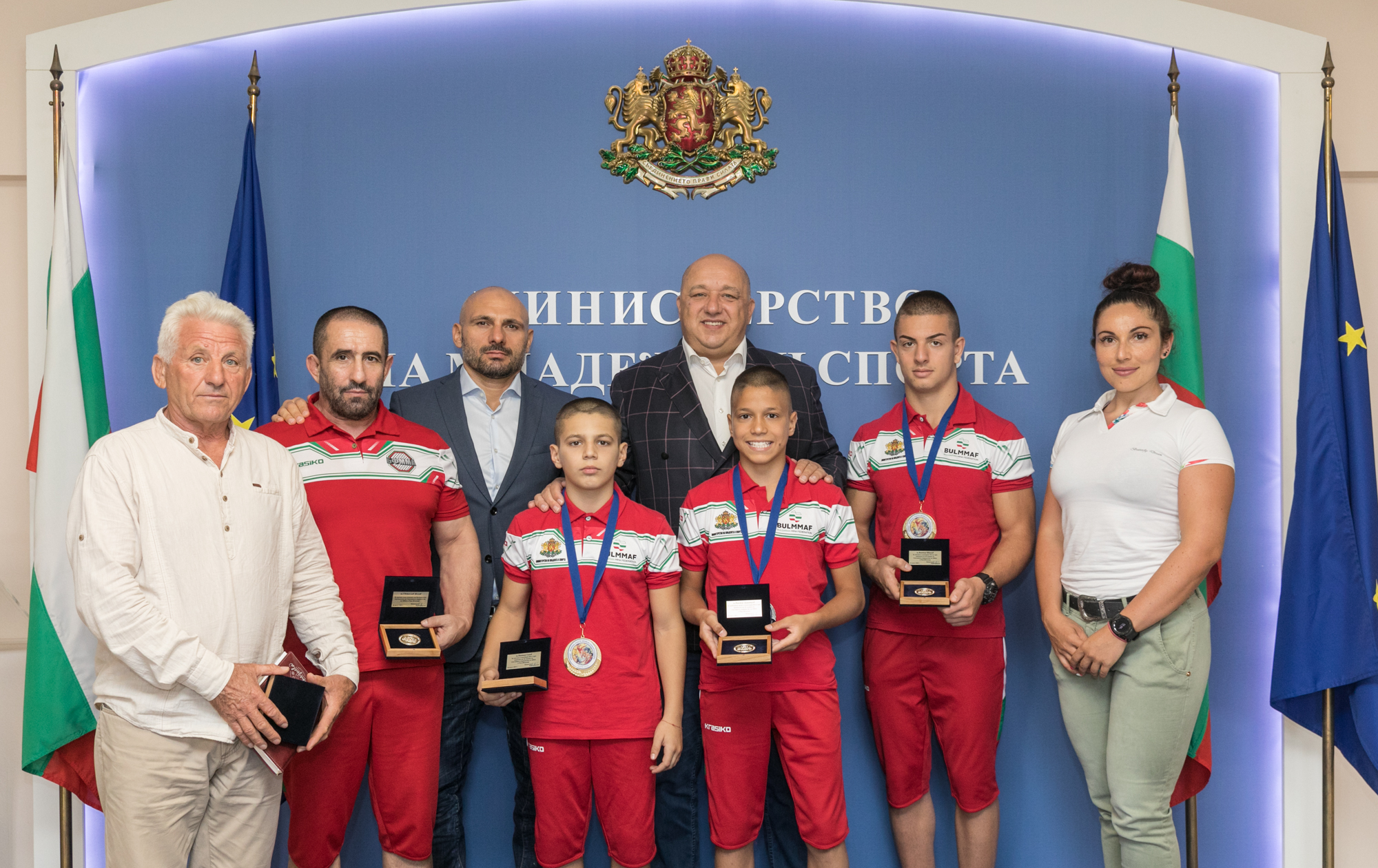 Министър Кралев награди медалистите от Световното първенство по ММА