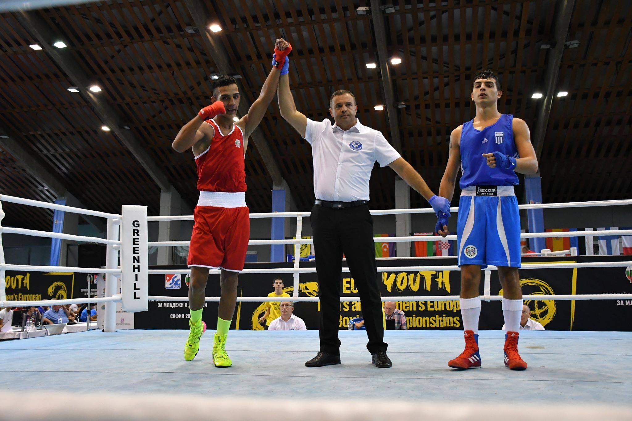 Две български победи на европейското първенство по бокс