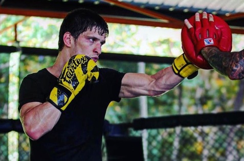 Инцидент с мотор вади боец от UFC 248 (СНИМКА)