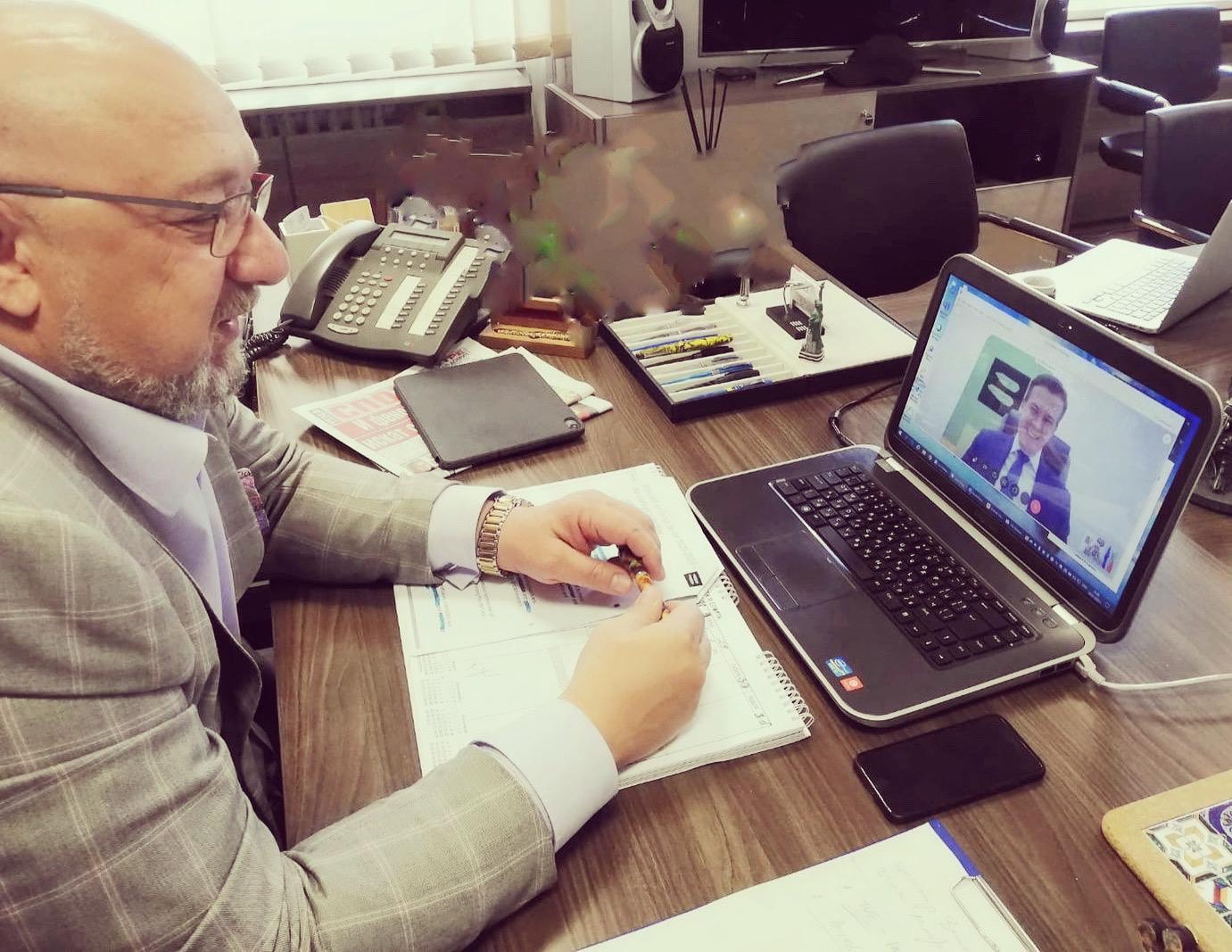 Министър Кралев проведе онлайн среща с президента на WADA