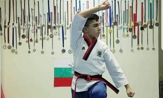 Българин спечели златен медал на международен турнир по пумсе (СНИМКИ)