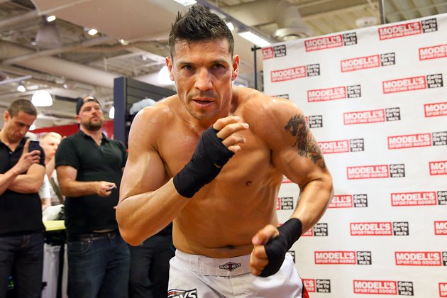 45-годишният Мартинес иска битка за титлата срещу Мурата