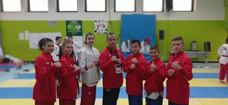 Българските таекуондисти се разминаха с медалите в Португалия