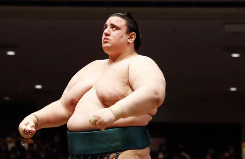 Аоияма с втора загуба на Големия ноемврийски сумо турнир