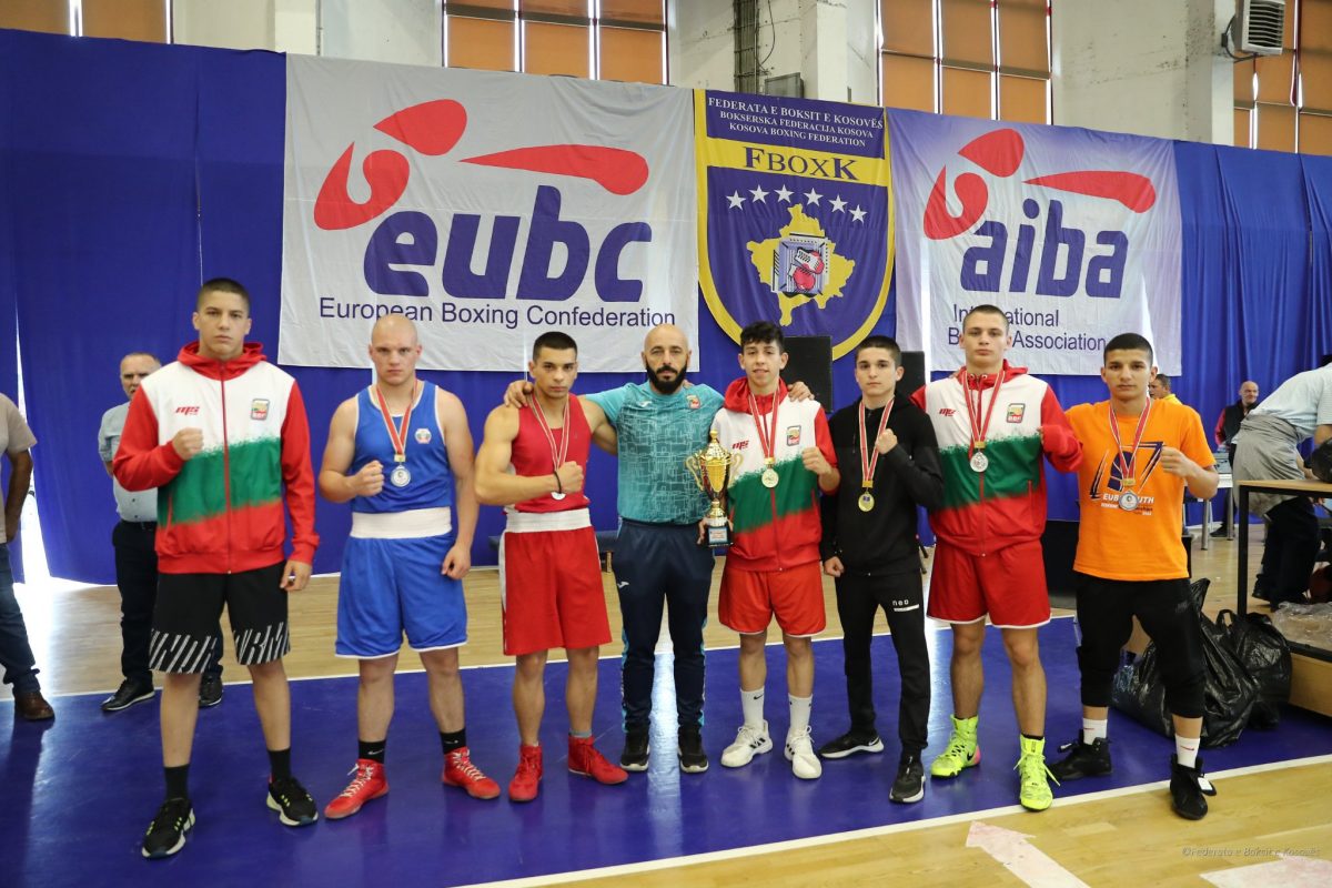 Боксьорите ни се завръщат със 7 медала от Косово