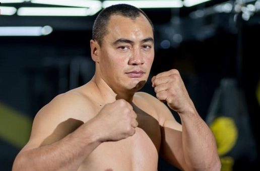 Казахстански непобеден нокаутьор ще се бори за титла на WBC при най-тежките