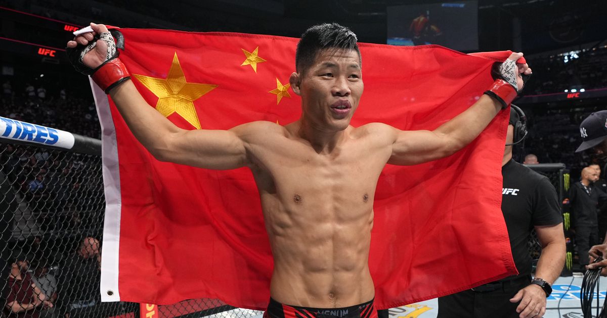 UFC не позволи на китаец да празнува с националния си флаг (ВИДЕО)