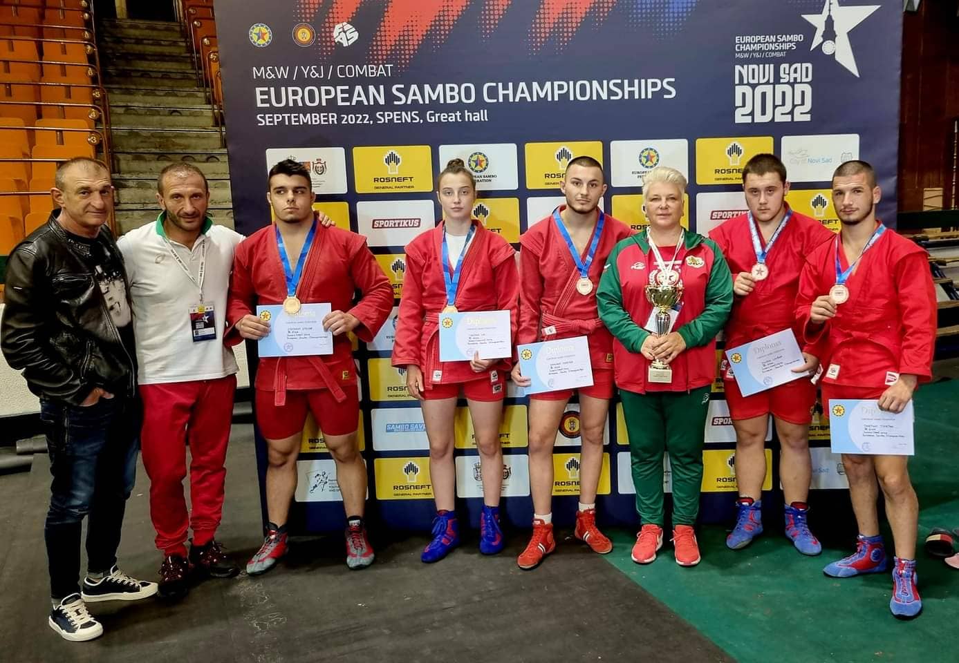 България спечели още пет медала на Европейското по самбо (ВИДЕО)