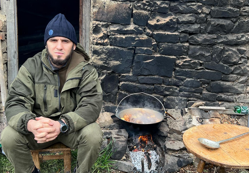 Махачев се готви в горите на Кавказ за Оливейра (СНИМКИ+ВИДЕО)
