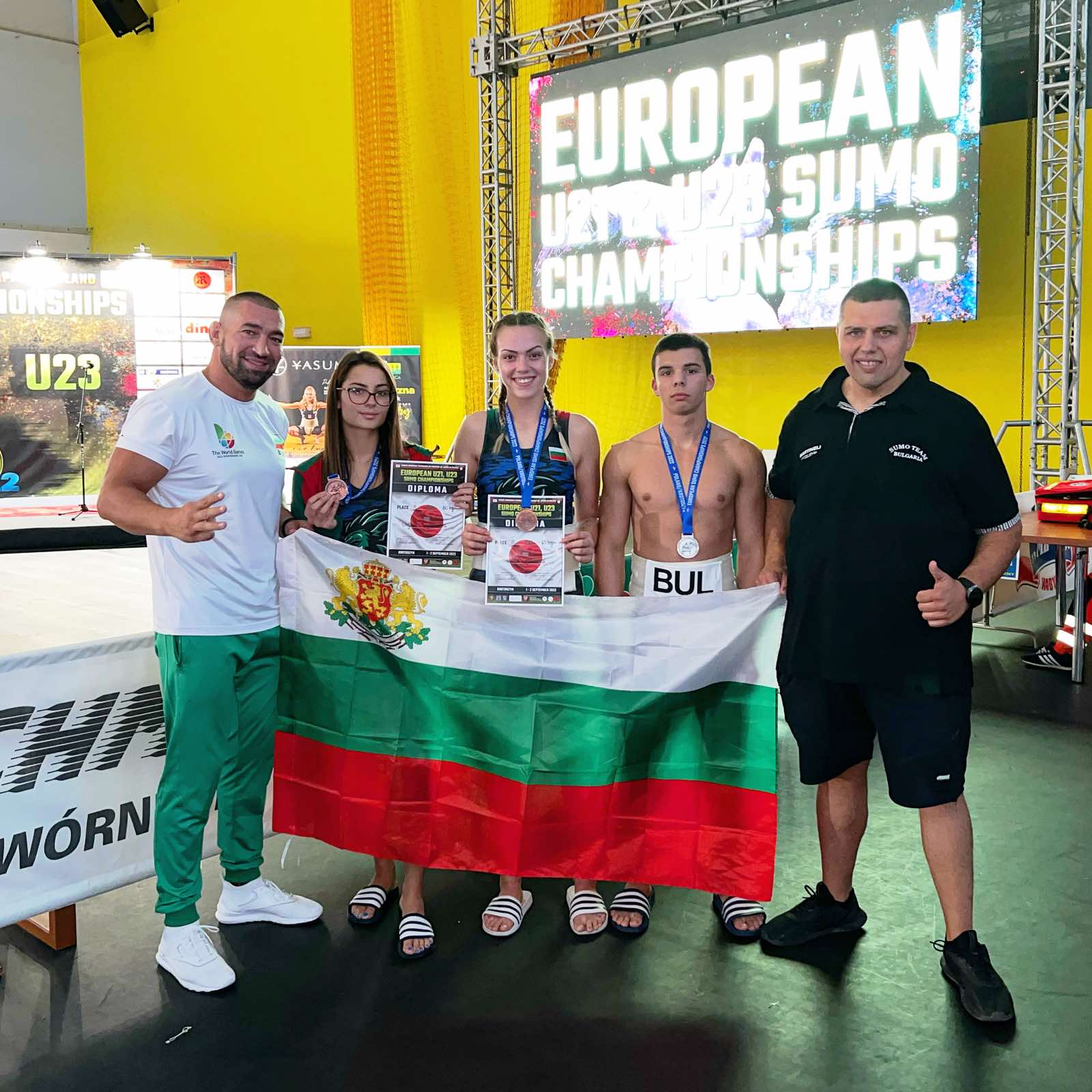 Три медала за България в първия ден от Европейското по сумо