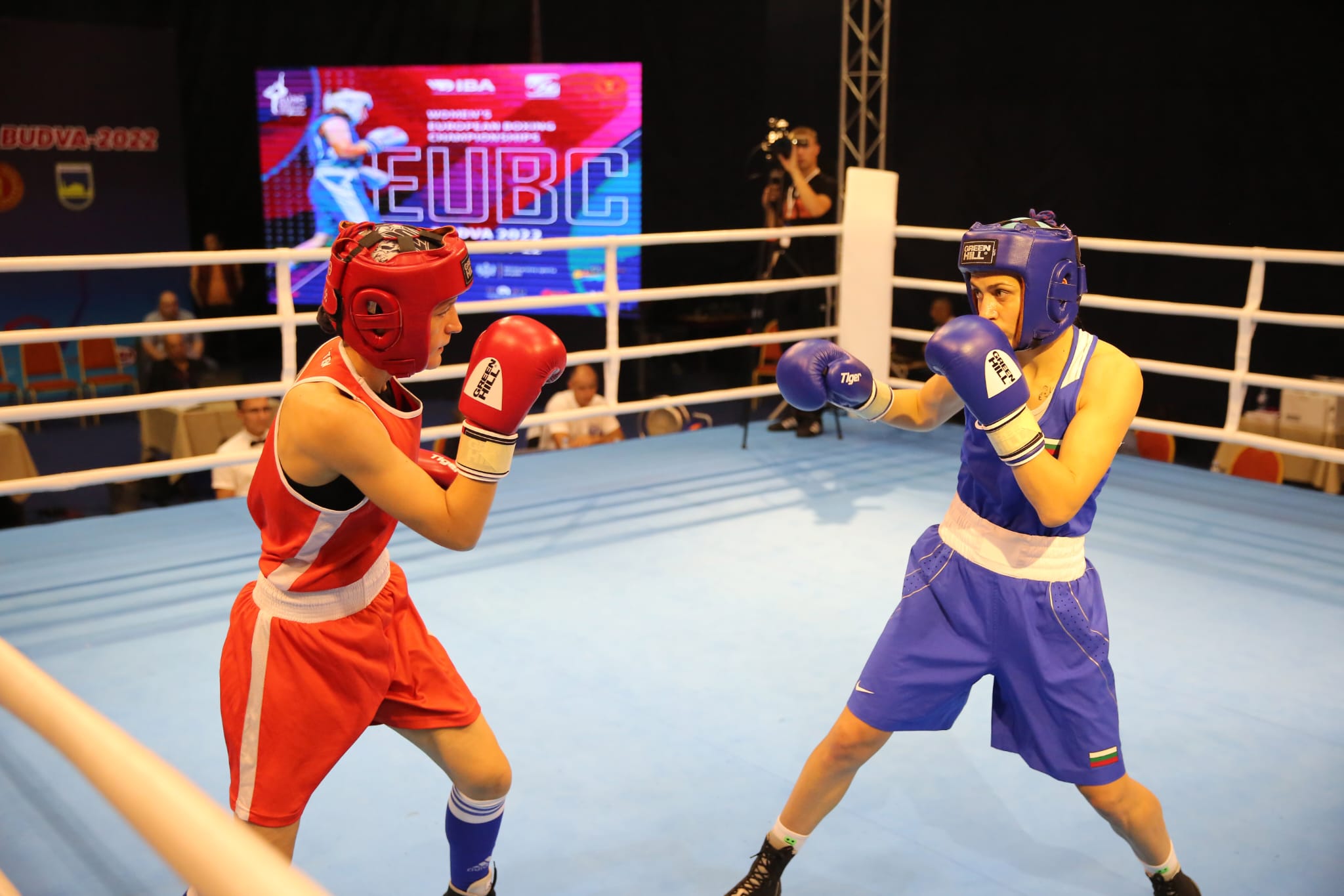 Три българки боксират за медали в Будва днес