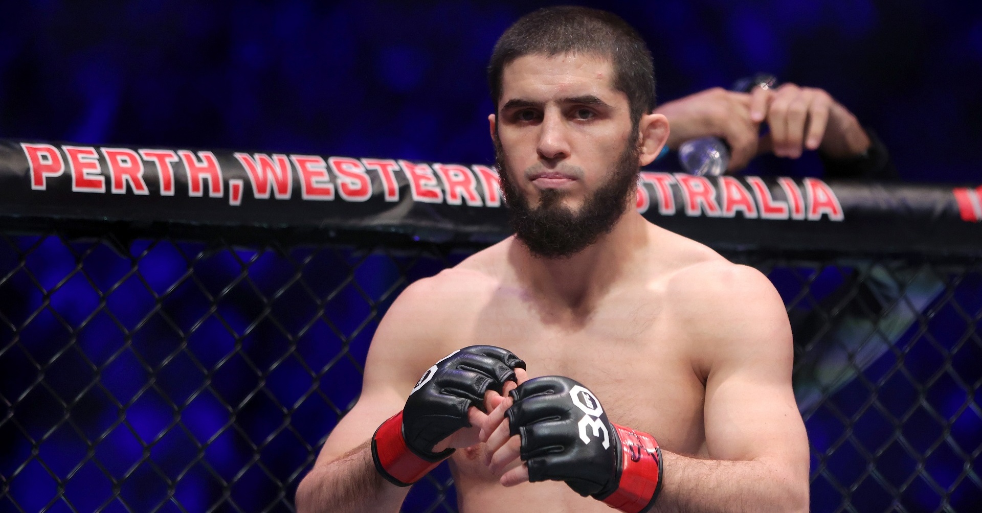Ислам Махачев разкрива, че UFC е искал битка с Джъстин Гейджи, преди да осигури реванша на Александър Волкановски