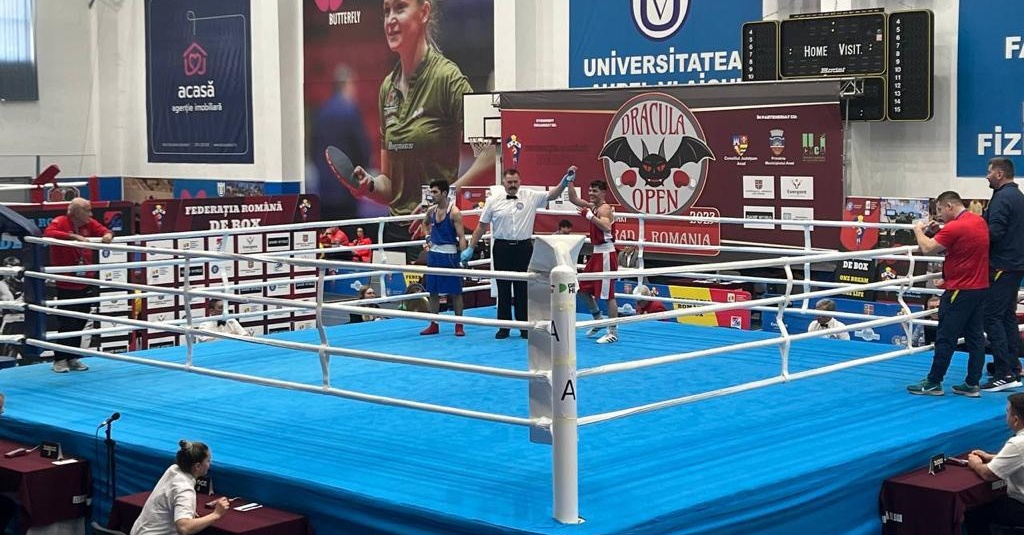 Талантите ни в бокса проведоха здрави мачове в Румъния