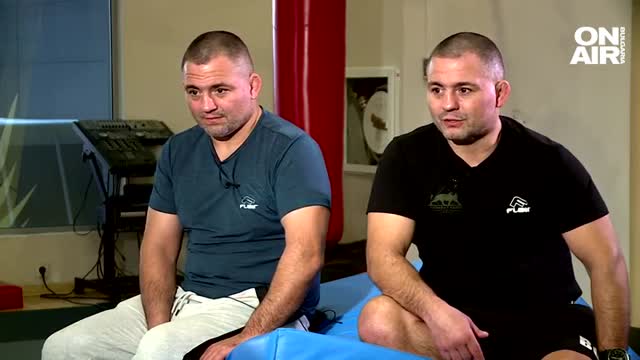 „Шампионският път не е за всеки“: Близнаците Росен и Румен Димитрови за успехите в бойното самбо (ВИДЕО)