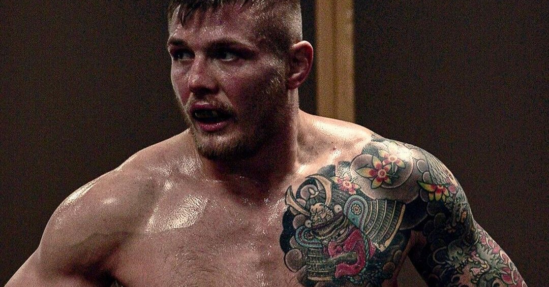 Претендент за титлата в UFC се сби по време на боксова гала в Италия (ВИДЕО)