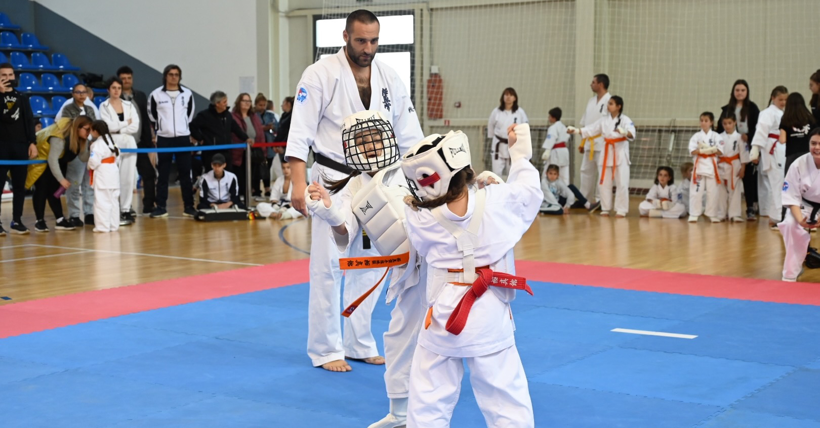 Над 170 деца взеха участие на Държавното първенство по киокушин (ВИДЕО+СНИМКИ)