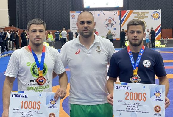 Сребро и бронз за борците ни от турнира „Саркисян“ в Армения