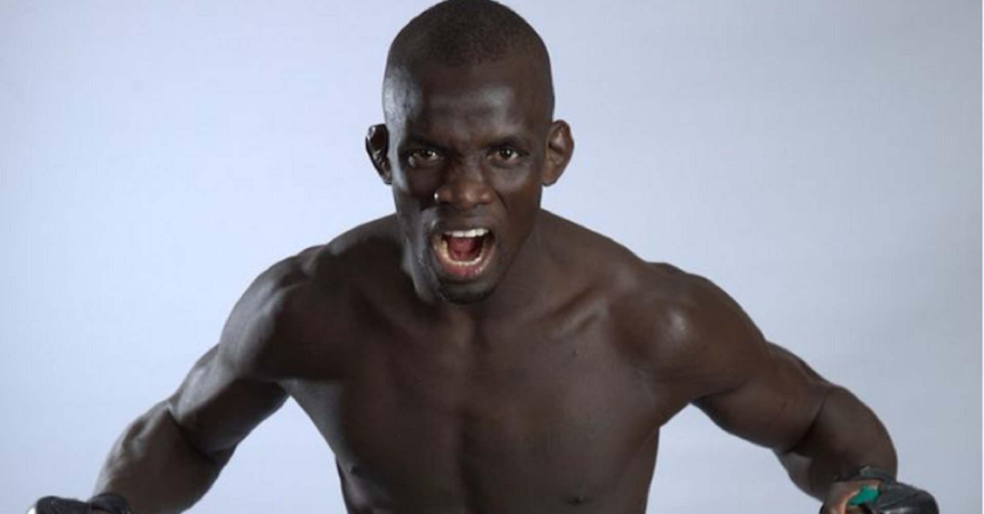 „Ние сме момчетата със 7 долара“ африканският боец от UFC, Темба Горимбо, ще се срещне с Дуейн Джонс
