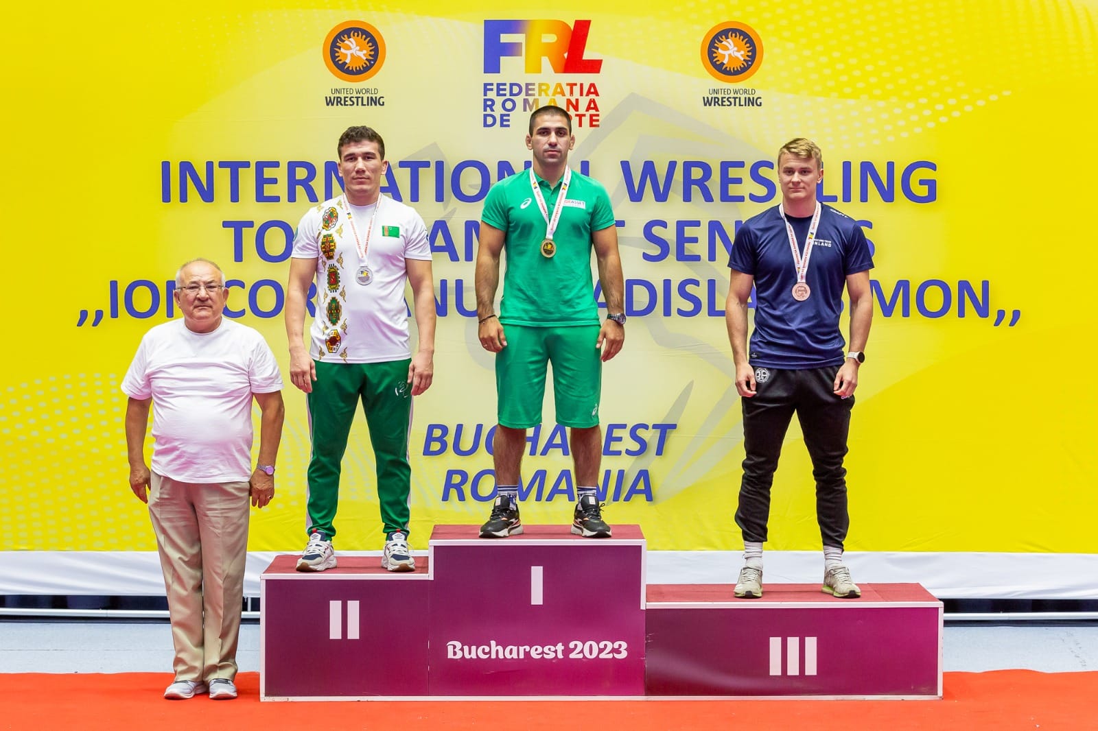 Националите по борба завършиха втори в отборното класиране в Румъния