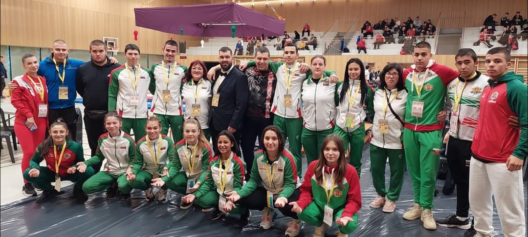 Българските сумисти със силно представяне на  Европейското първенство по сумо за юноши и девойки