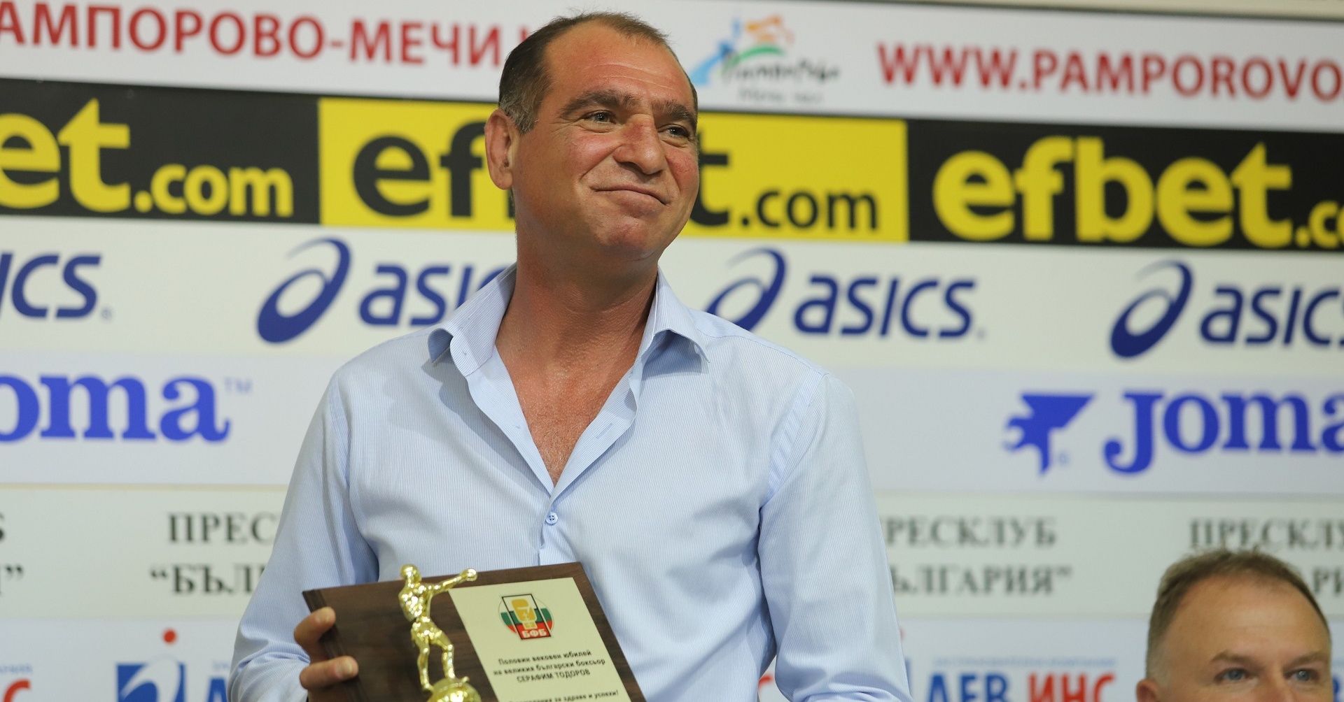 30 години по-късно „Сарафа“ очаква признание от Българската федерация по бокс (ВИДЕО)