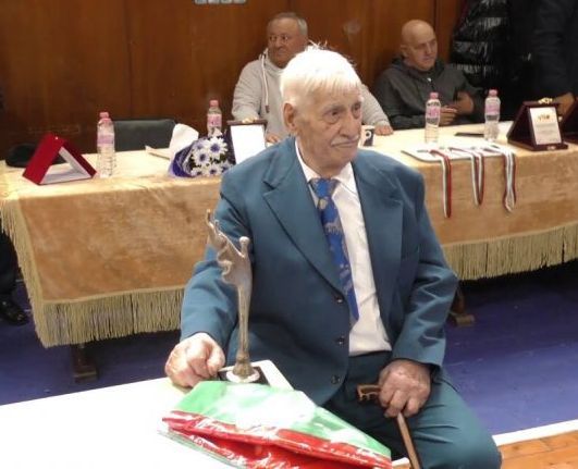 На 93 години си отиде легендата Иван Ангелов