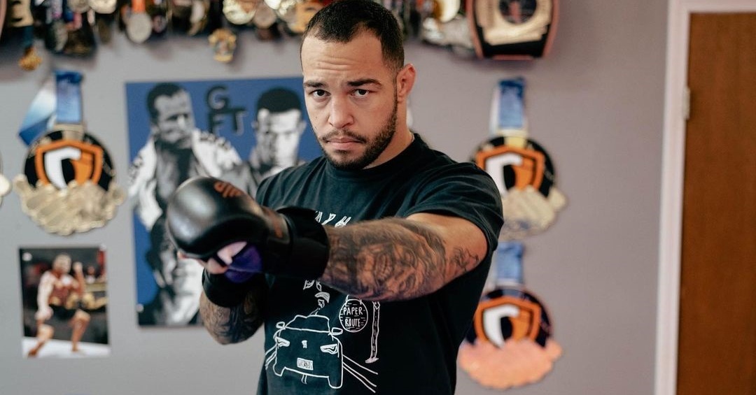 UFC боецът Жошиан Харел ще се подложи на скъпа мозъчна операция