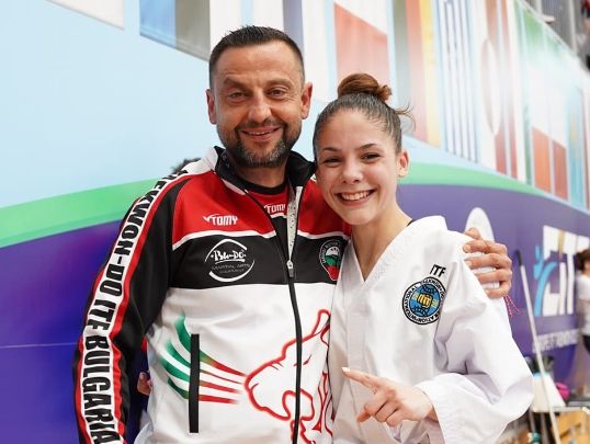 Изабел Михайлова спечели трети златен медал за България