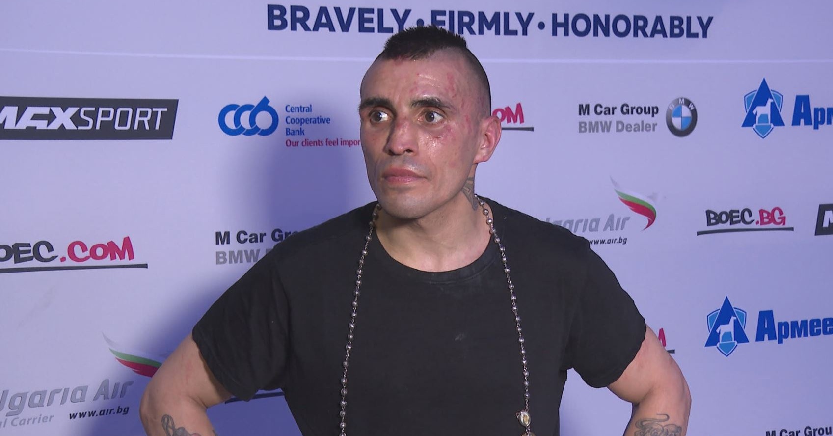 Карлос Гарсия: За мен беше чест да се бия с легенда като Владимир Вълев (ВИДЕО)