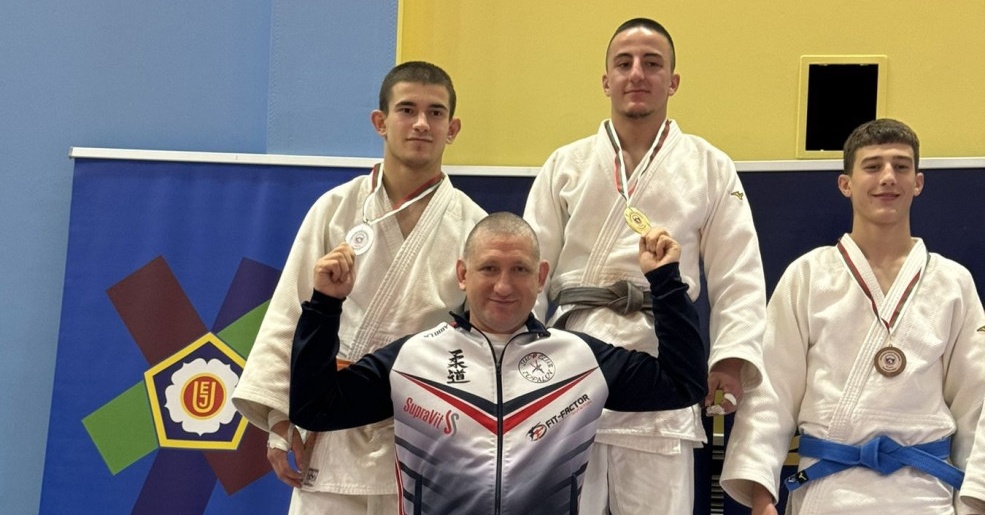Съотборници от „Топалов“ стигнаха финала на Държавния шампионат по джудо за младежи и девойки