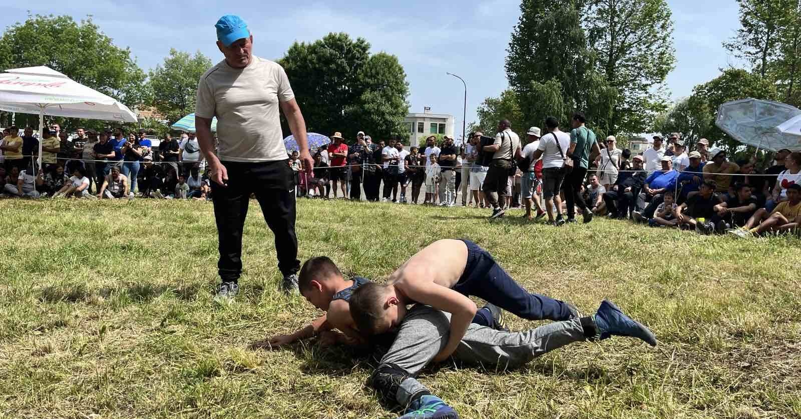 Стотици дойдоха на народни борби в Приморско
