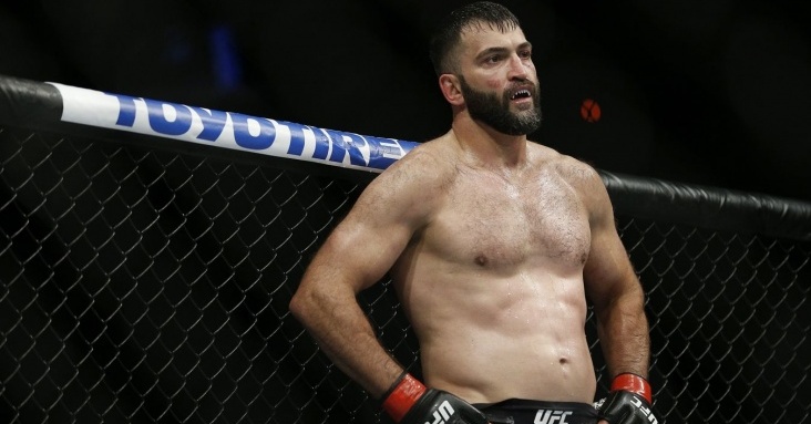 Арловски срещу Дос Сантос – ветеранска битка с голи юмруци в BKFC на 21 юни