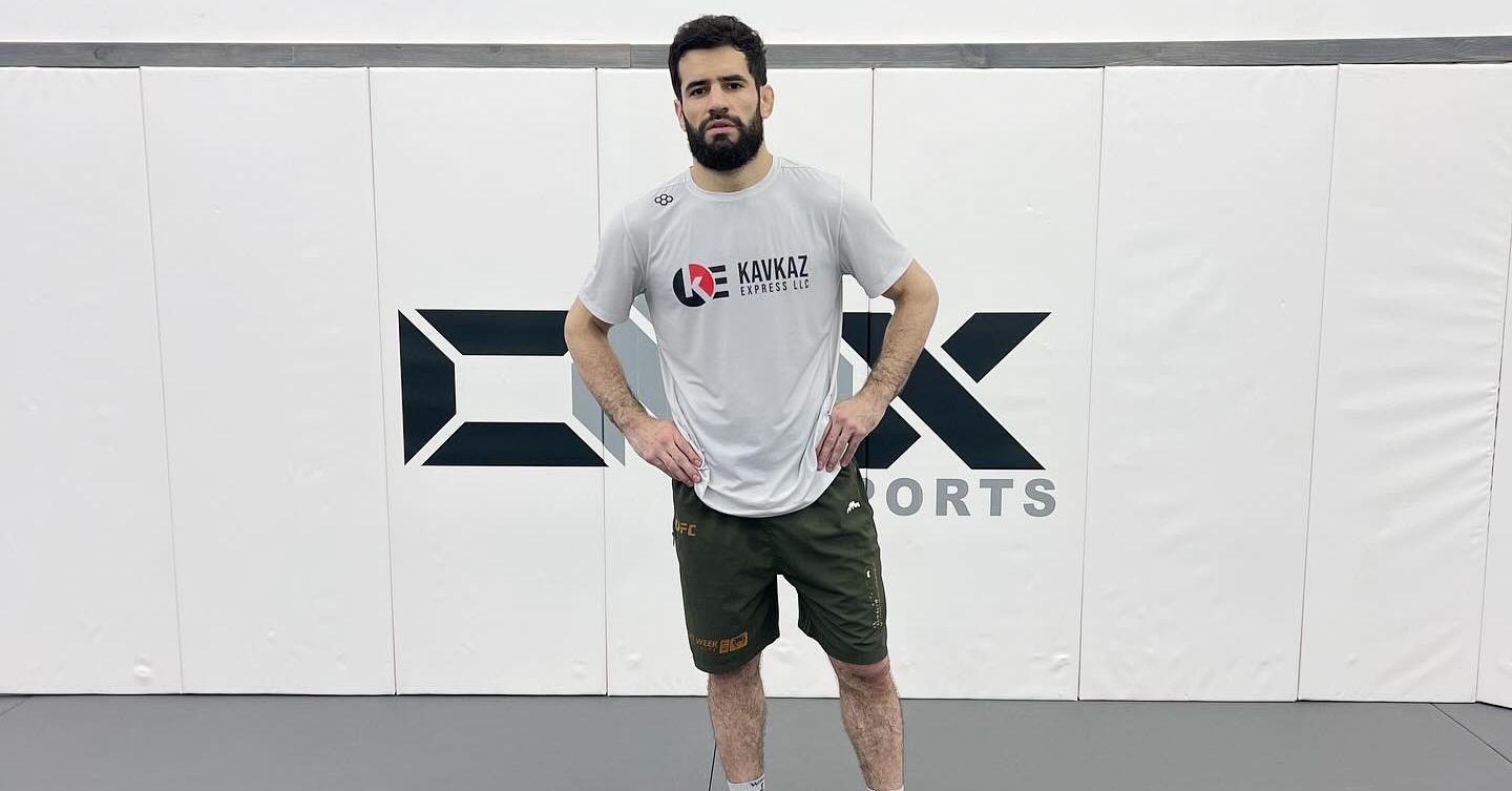 Мухамаджон Наимов с трудна победа над Богдан Град на UFC в Баку