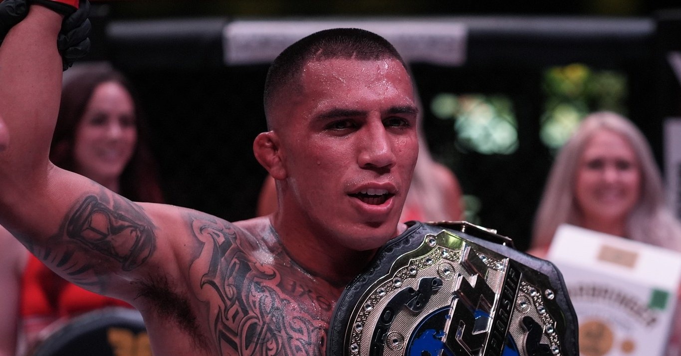 Шампионът на Fury FC Джон Янис подписа с UFC, дебютира тази събота срещу Остин Баши на UFC Vegas 108