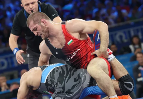 Гриша Ганчев поема лечението на Магомед Рамазанов