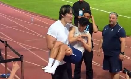 ММА звезда постави футболен ас в комична ситуация (ВИДЕО)