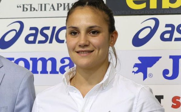 Олимпийската шампионка Ивет Горанова с два златни медала в Будапеща