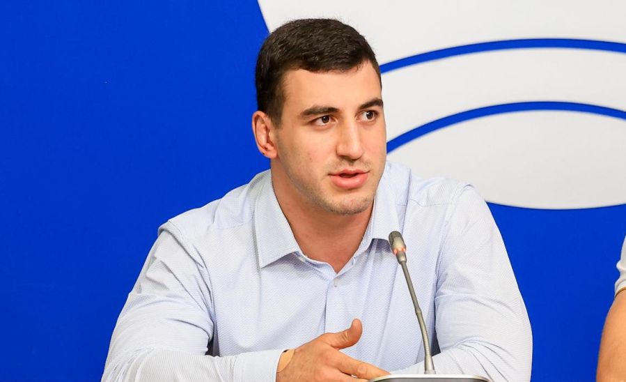 Новиков: Пропускам Световното заради федерацията