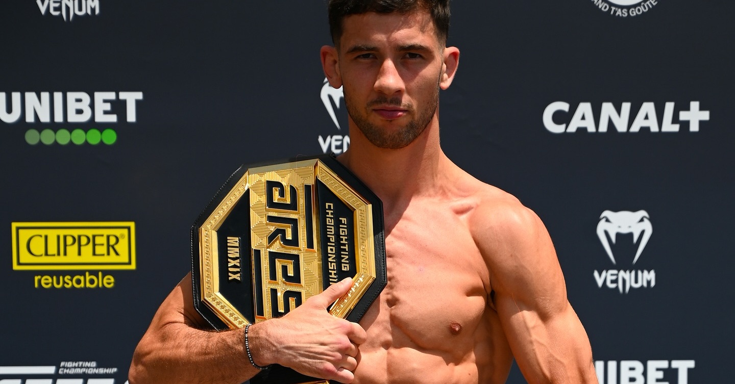 Алекс Сола блесна с впечатляващ TKO дебют в UFC Париж