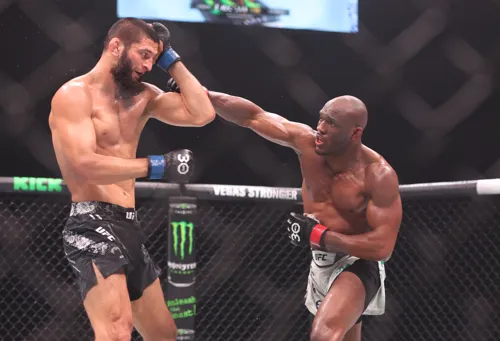 Камару Усман планира да се пенсионира, след като стане двукратен шампион на UFC