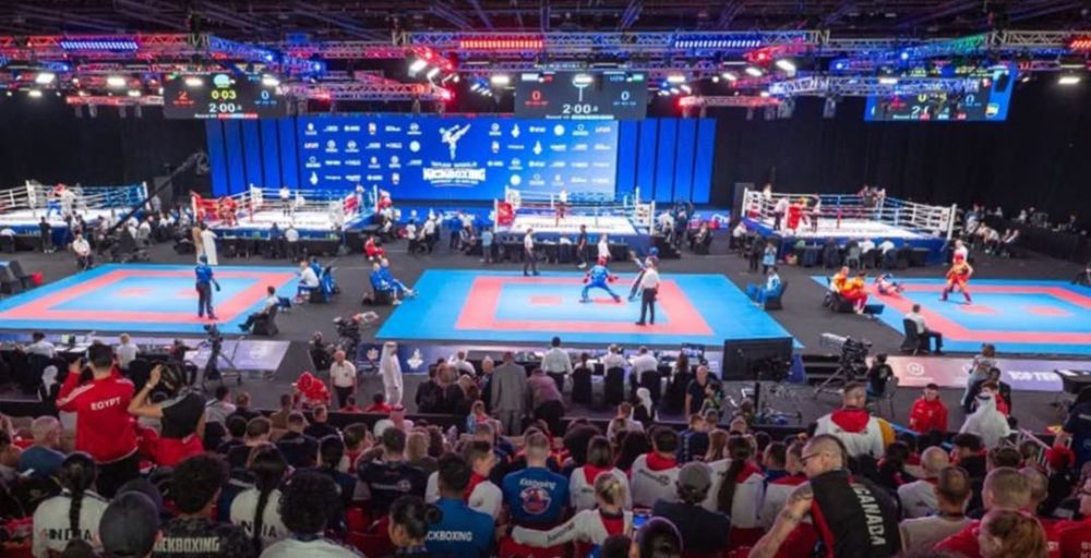 Красиви победи за родните кикбоксьори на световното в Абу Даби