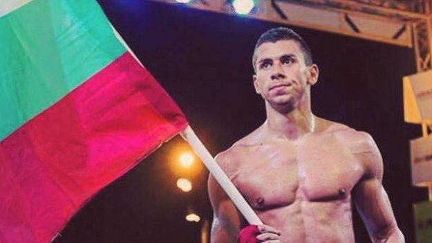 Нокаутираха Копривленски в Токио