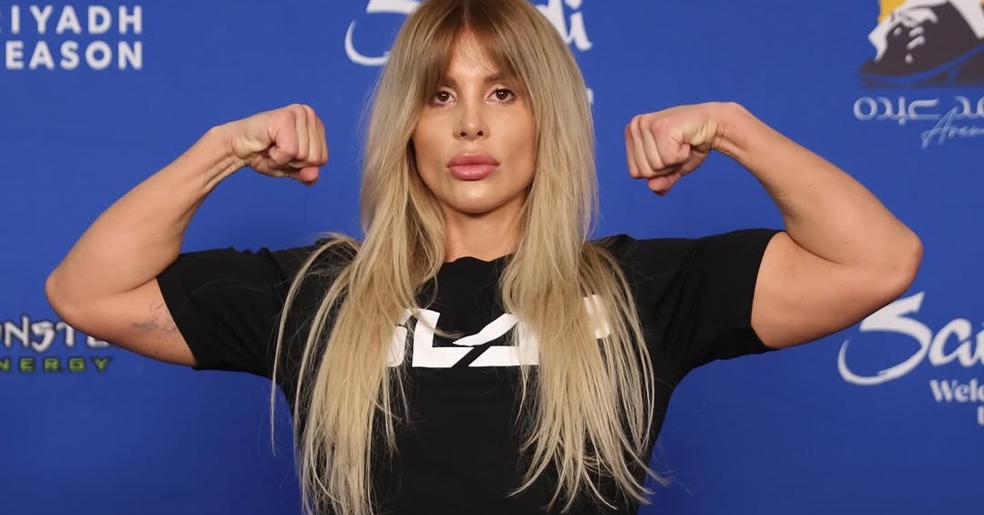 Звездата от PowerSlap Шина Батори започва ММА кариера