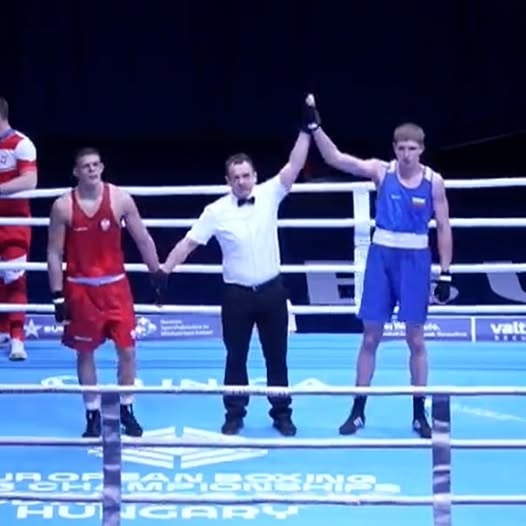 Радослав Росенов и Викторио Илиев в битки за 1/4-финалите днес на Европейското по бокс