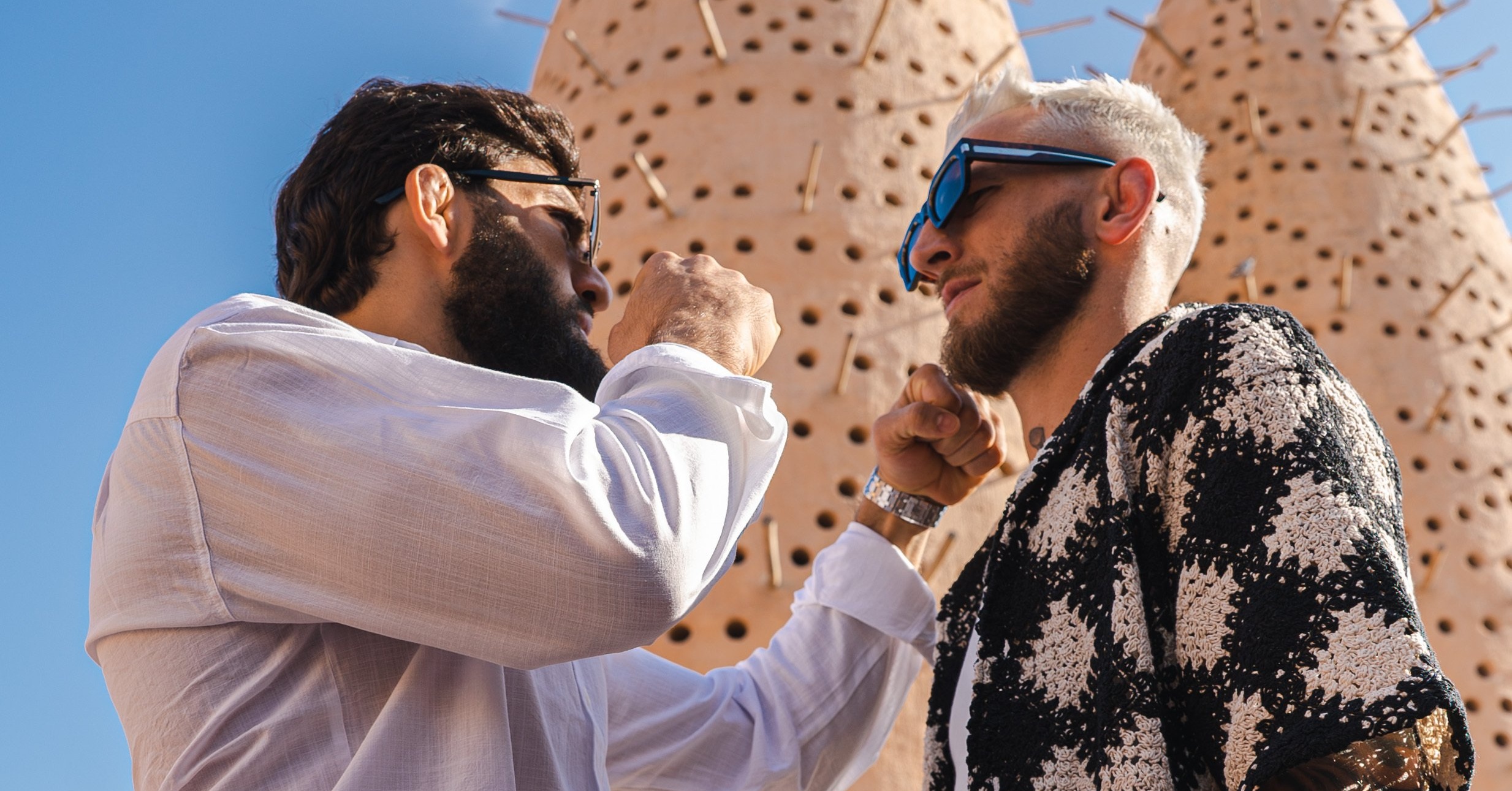 Арман Царукян и Дан Хукър с първа битка на погледи преди сблъсъка им в Катар