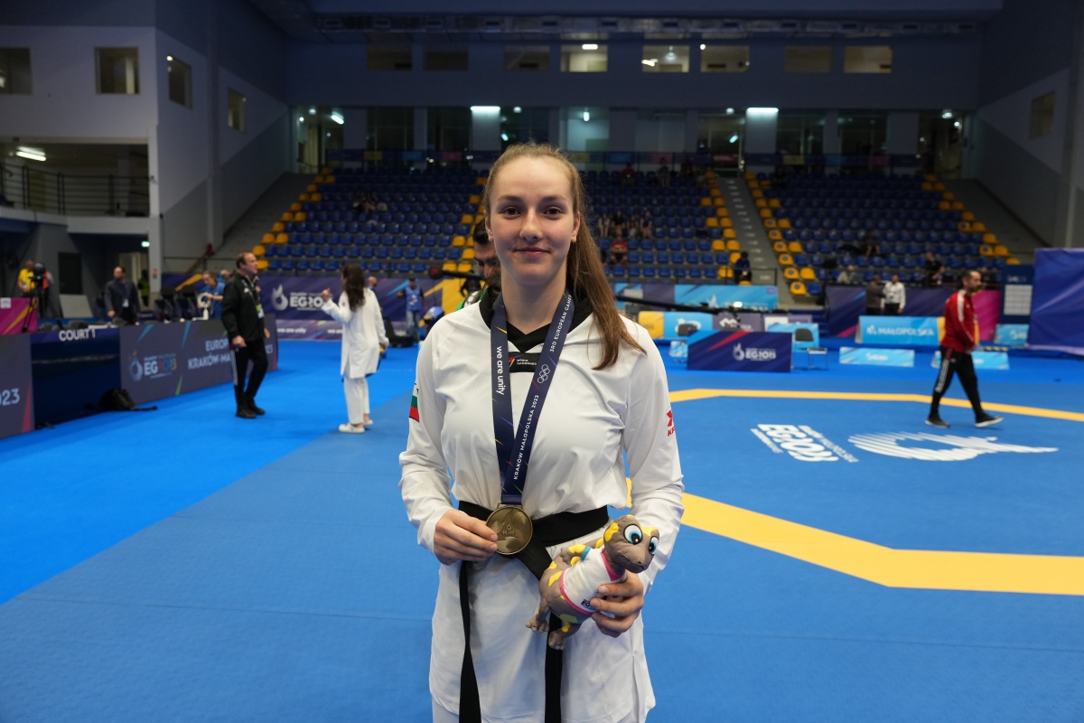 Калина Бояджиева спечели три титли на Световното по кикбокс