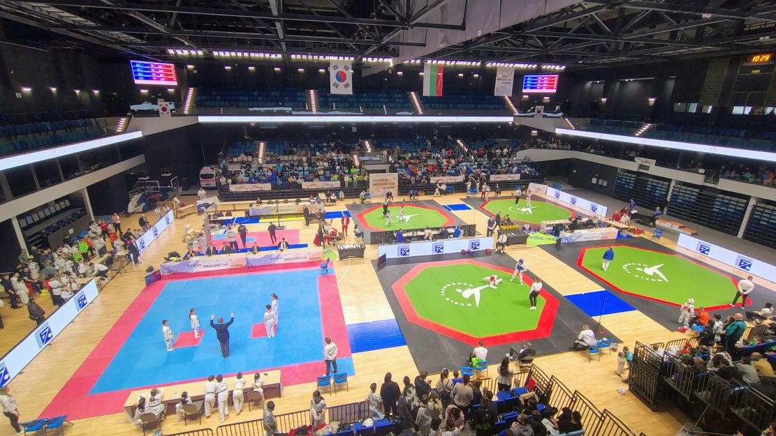 Турнирът за Купата на корейския посланик събра спортния, обществен и бизнес елит в Самоков