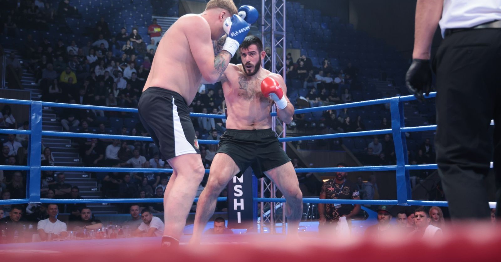 Неприятна травма прекрати битката между Янис Стофоридис и Декстър Суис на SENSHI 29