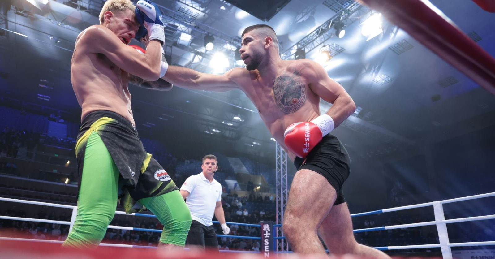 Фабиан Лорито разби Александру Веленчук на SENSHI 29 и даде заявка за нокаут на вечерта